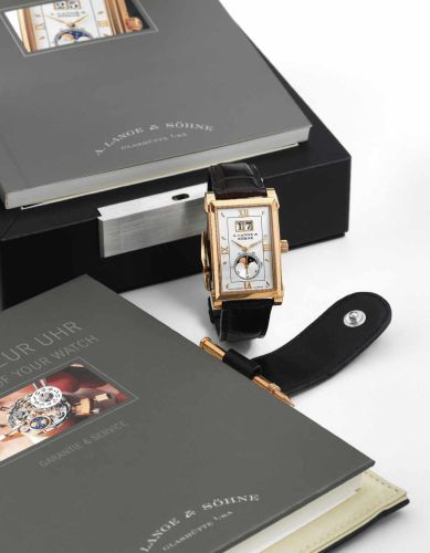 Cabaret Moonphase