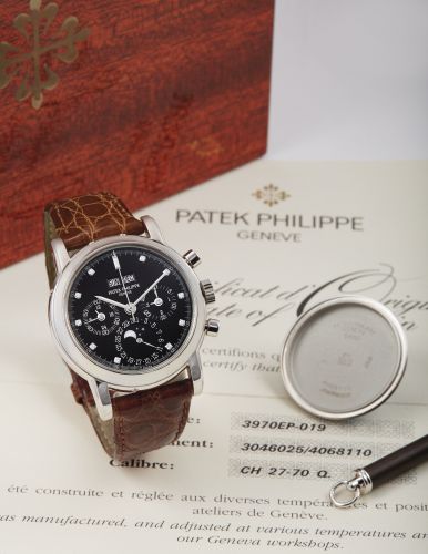 Perpetual Calendar Chronograph 3970 Platinum / Black Diamond