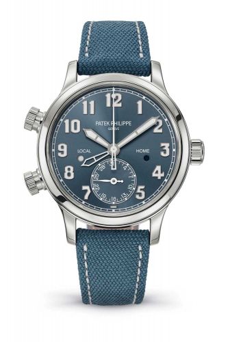 Calatrava Pilot Travel Time 7234 Stainless Steel / Blue