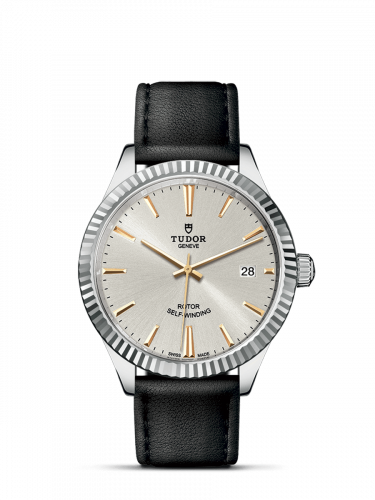 Style 38 Stainless Steel / Fluted / Silver / Strap