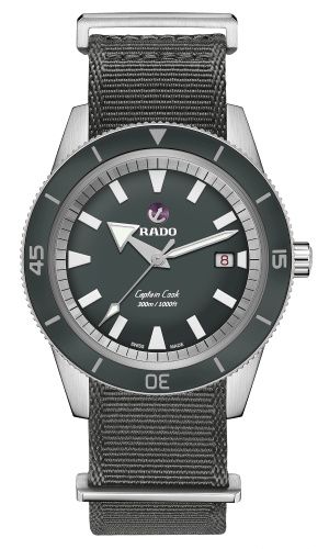 HyperChrome Captain Cook 42 Stainless Steel / Grey / Revolution
